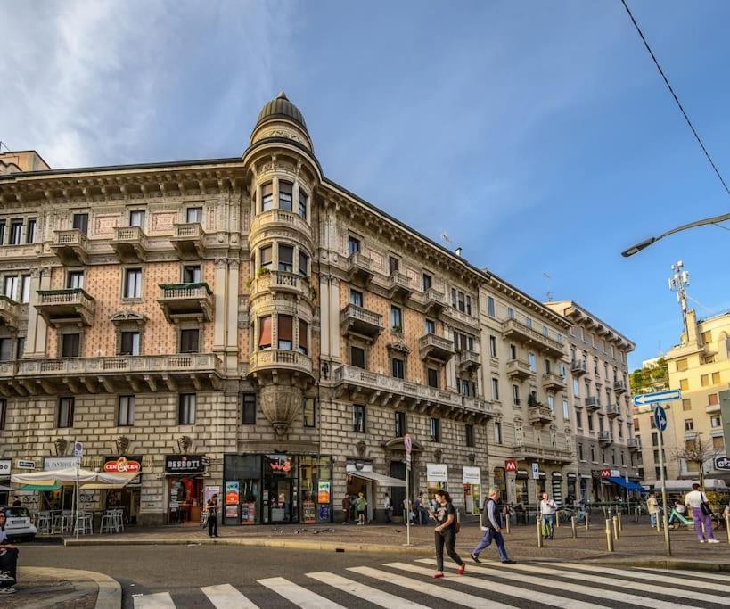 Ferienwohnung Buenos Aires' Nest - 10 Minutes From Duomo With Terrace Mailand Exterior foto