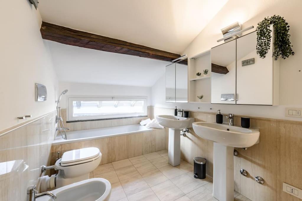 Ferienwohnung Buenos Aires' Nest - 10 Minutes From Duomo With Terrace Mailand Exterior foto