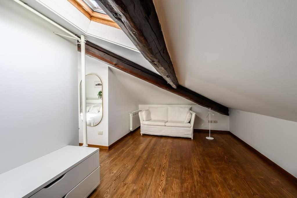 Ferienwohnung Buenos Aires' Nest - 10 Minutes From Duomo With Terrace Mailand Exterior foto
