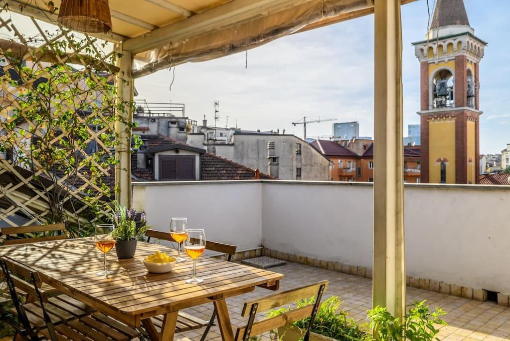 Ferienwohnung Buenos Aires' Nest - 10 Minutes From Duomo With Terrace Mailand Exterior foto